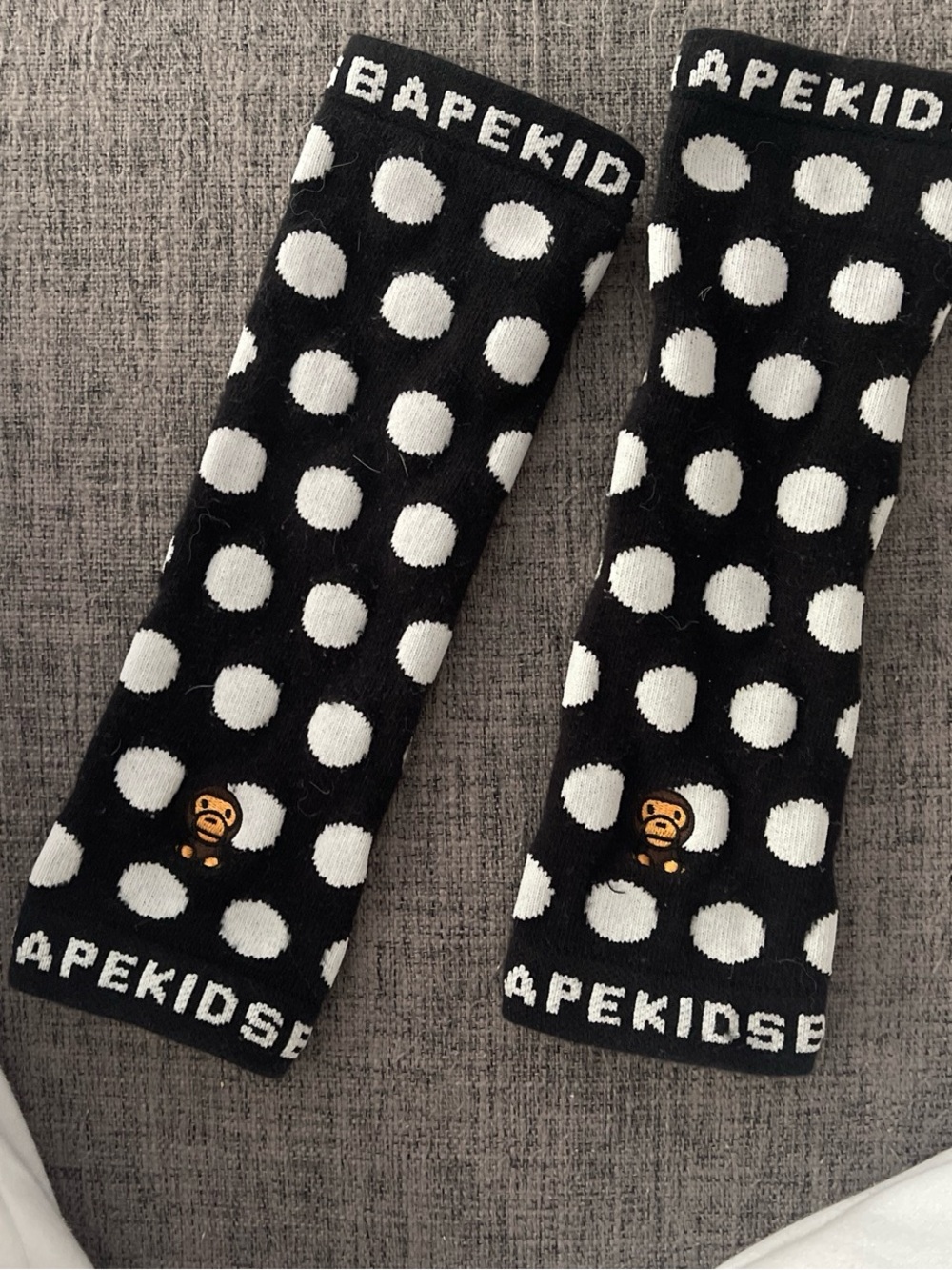 BAPE KIDS Baby Milo Polka Dot Leg Warmers